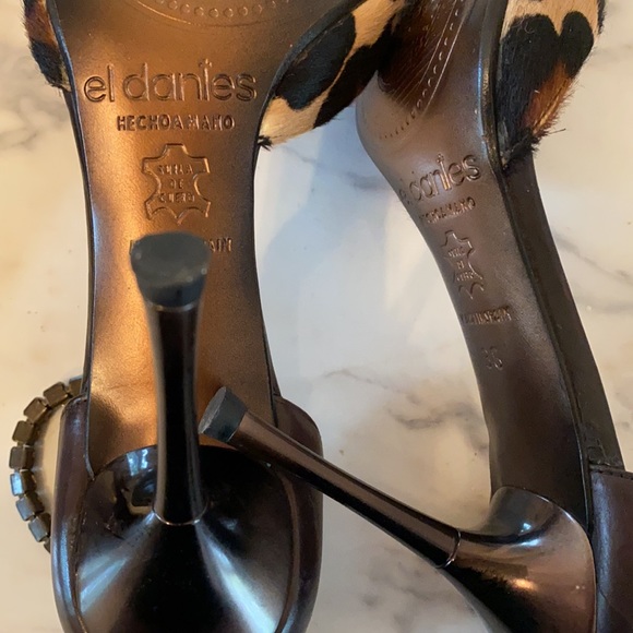 Beautiful leather high heel Stilettos - Picture 4 of 5